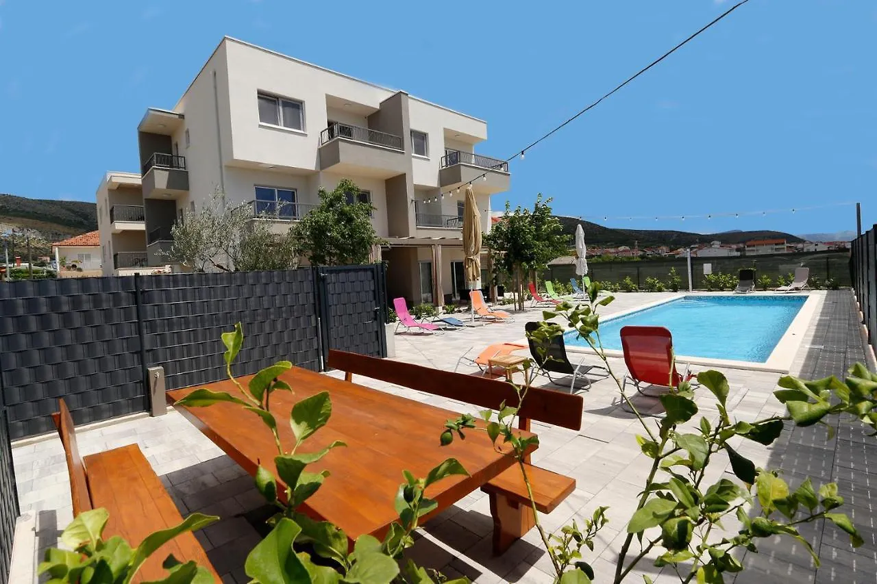 Apartments Bulli Trogir