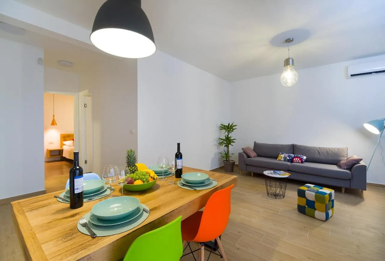 Apartments Bulli Trogir Kroatien