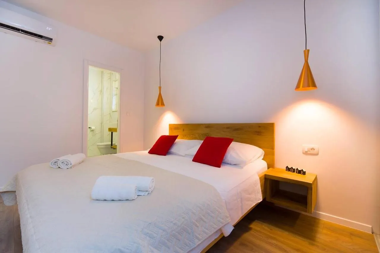 Apartments Bulli Trogir